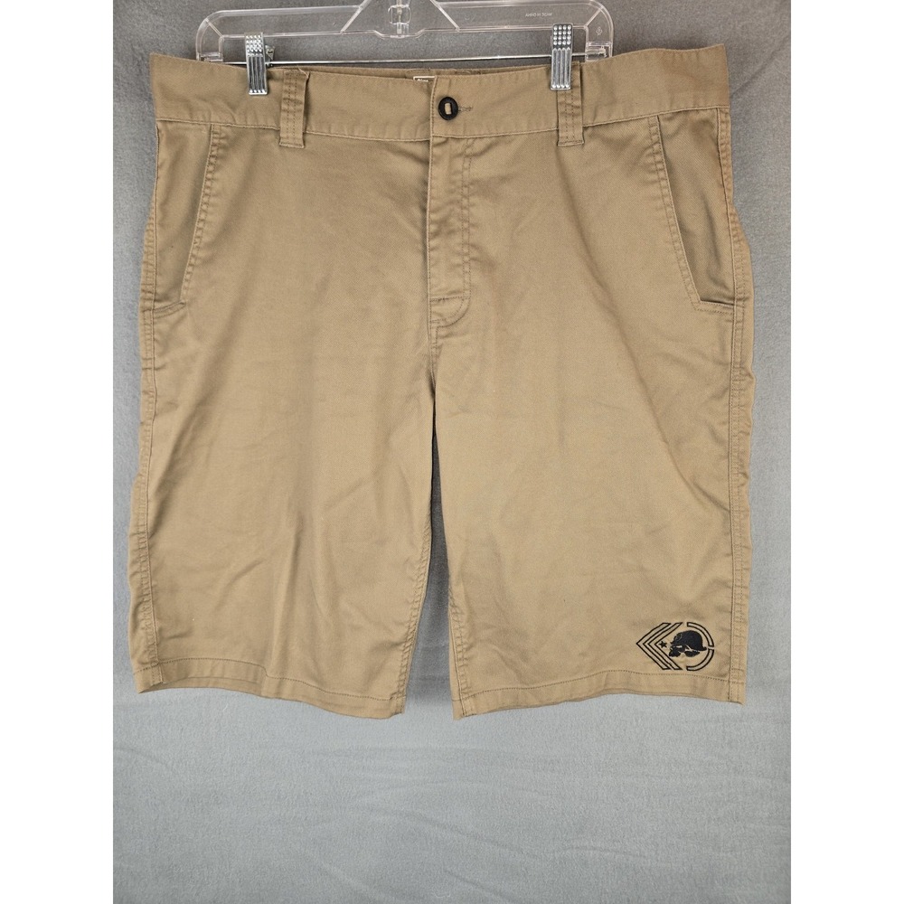Metal Mulisha Mens Khaki Tan Chino Shorts Size 38 Embroidered Skull Logo Stretch